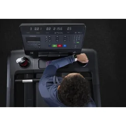 Life Fitness Laufband|Laufband Aspire Serie SE4 16