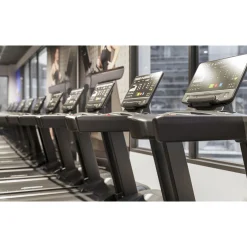 Life Fitness Laufband|Laufband Aspire Serie SE4 16
