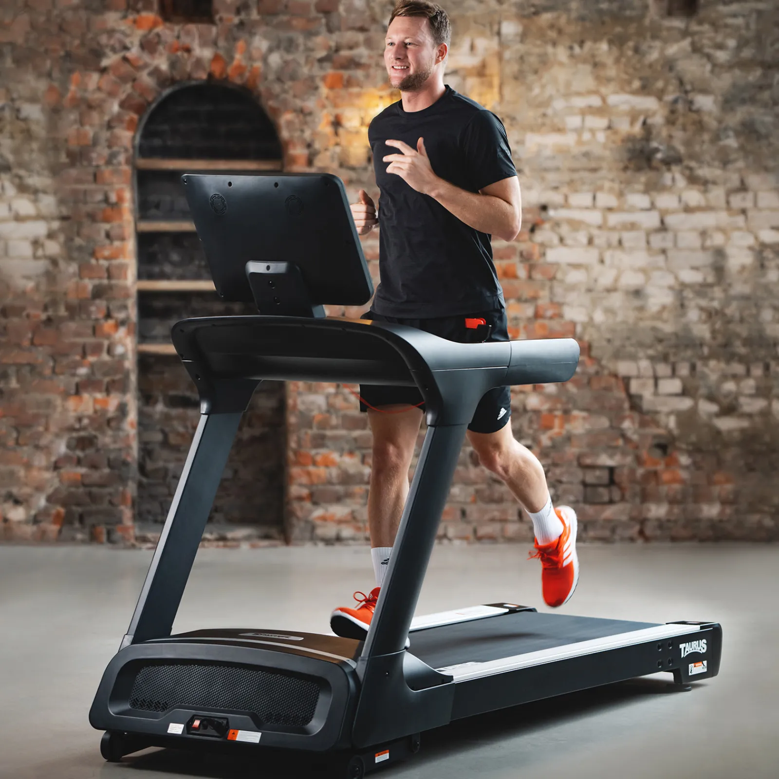 Taurus Laufband|Laufband T9.9 Touch TF-T99-3-T