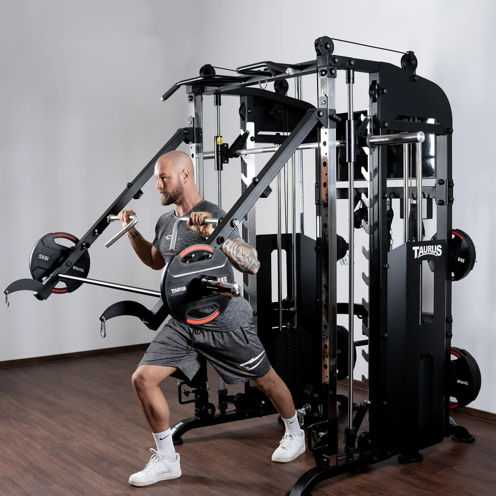 Taurus Kraftstation|MS50 Pro Universal Smith Machine