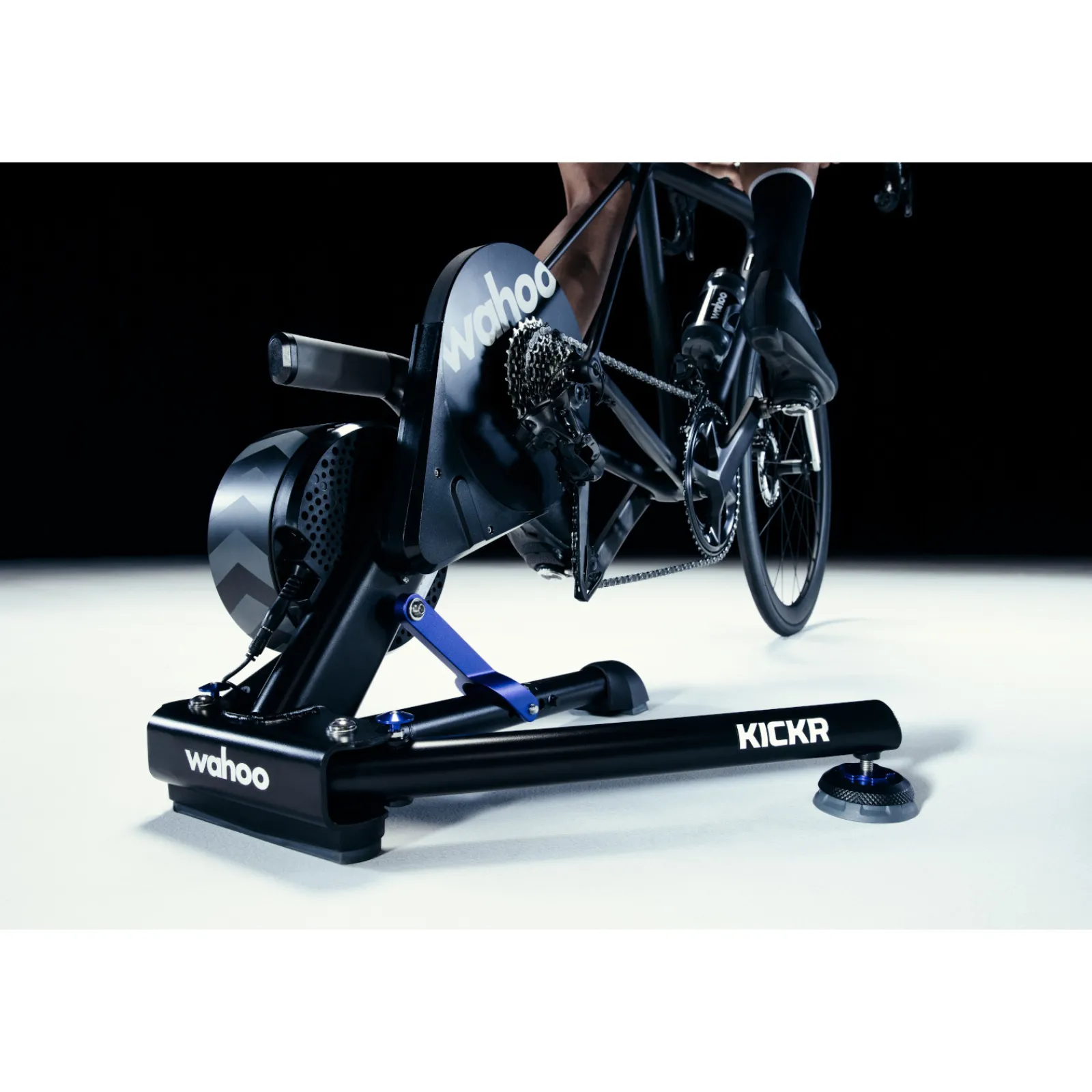Wahoo Fitness Rollentrainer|Wahoo Rollentrainer Kickr Smart Trainer V6
